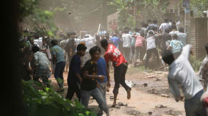 chittagong university clash sunday245